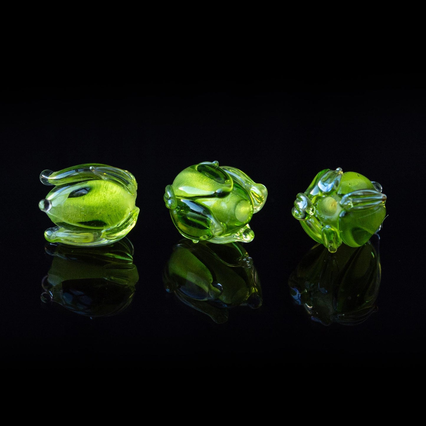 Flower Bud Green Handmade Lampwork  Beads