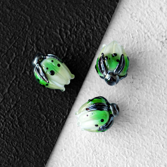 Green Tulip Bud Focal Bead 1pc