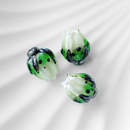 Green Tulip Bud Focal Bead 1pc