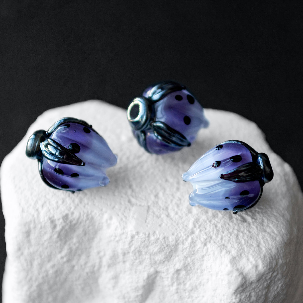 Purple Flower Bud Lampwork Glass Beads 1pc
